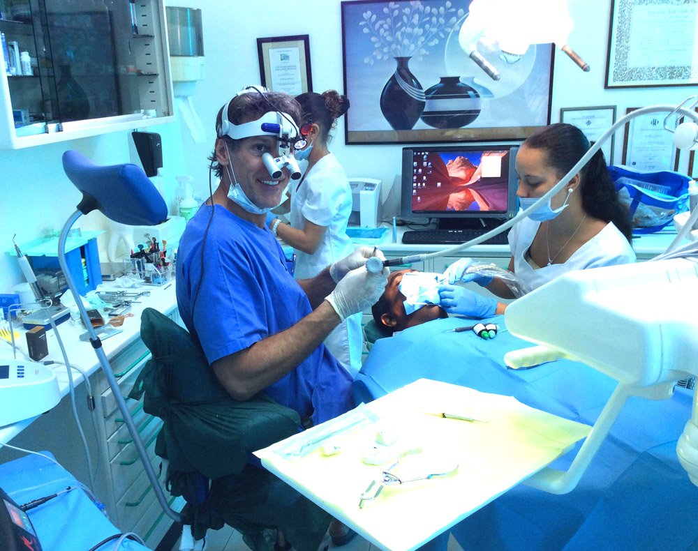 meet-our-dentist-le-chantier-dental-clinic-seychelles-img